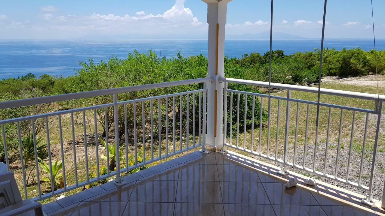 Planete Bleue Habitation Mes Desirs Villa Beaurenom Bagian luar foto